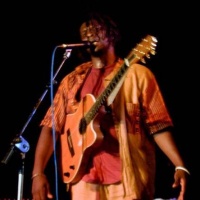 Emmanuel Djob en concert